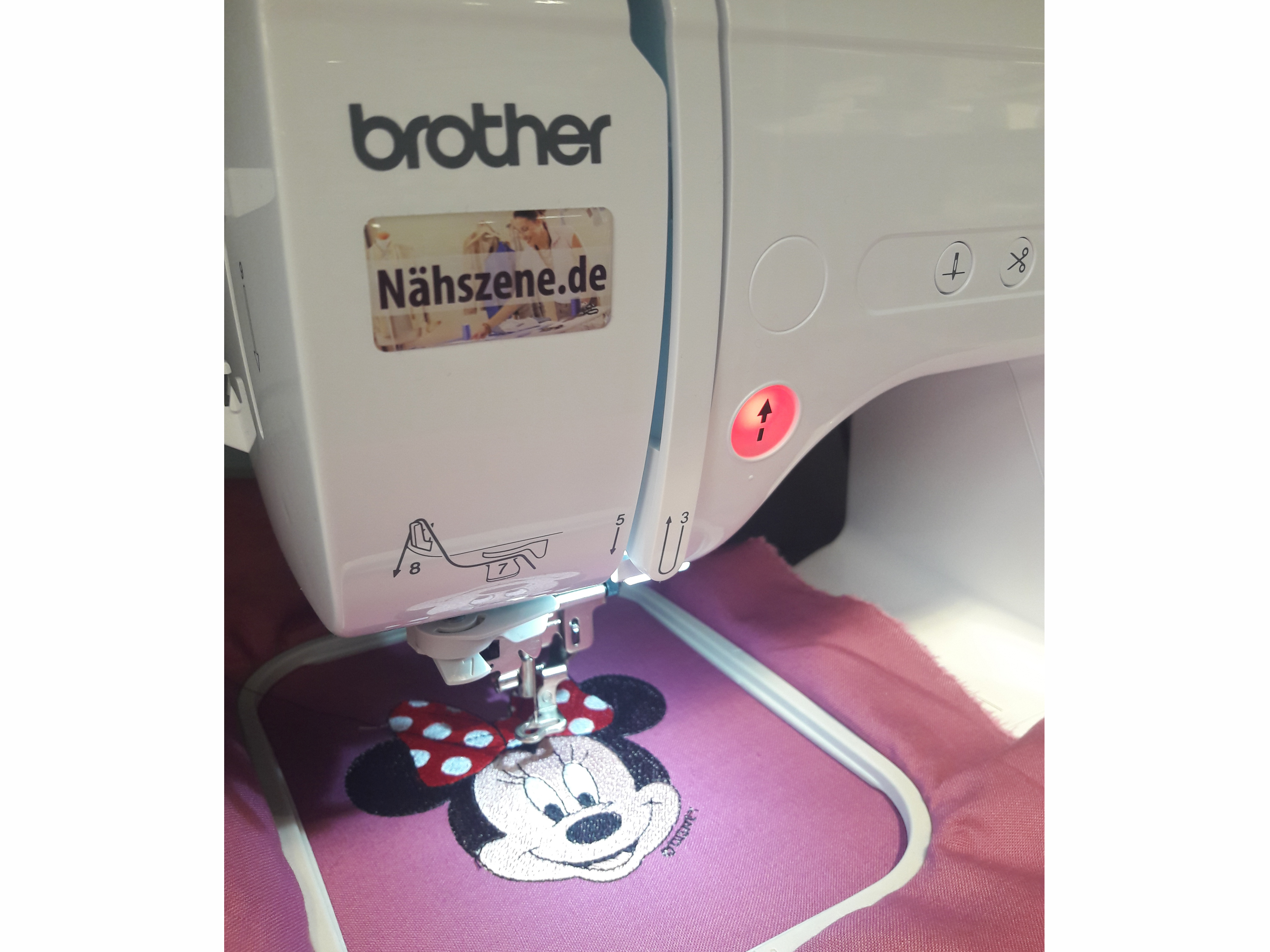 brother Innov-is M240E Disney Stickmaschine