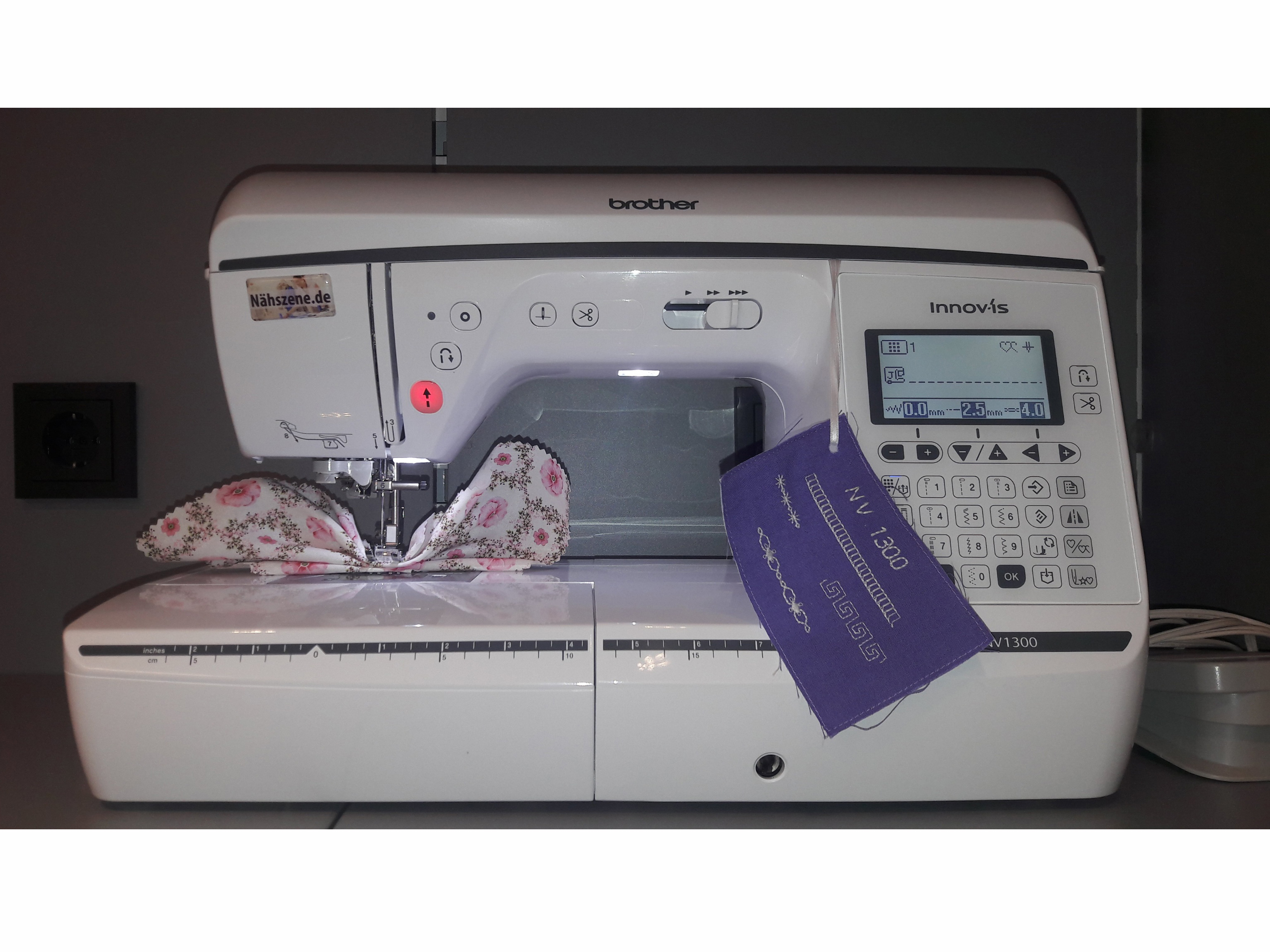 Brother Innov-is NV 1300 Ausstellungsmaschine