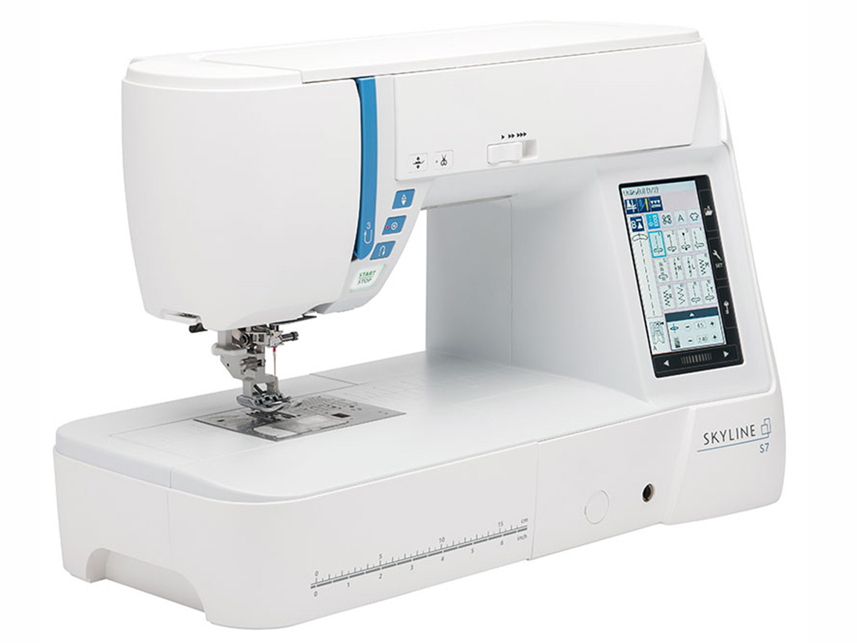 Janome Skyline S7